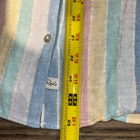 Rails Linen Top Medium EUC - Picture 5 of 6